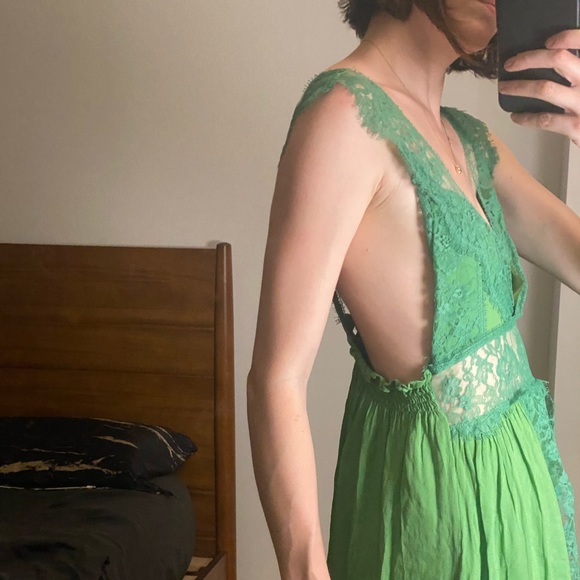 Deep-Green Lacy Bohemian Summer Dress - Picture 4 of 6